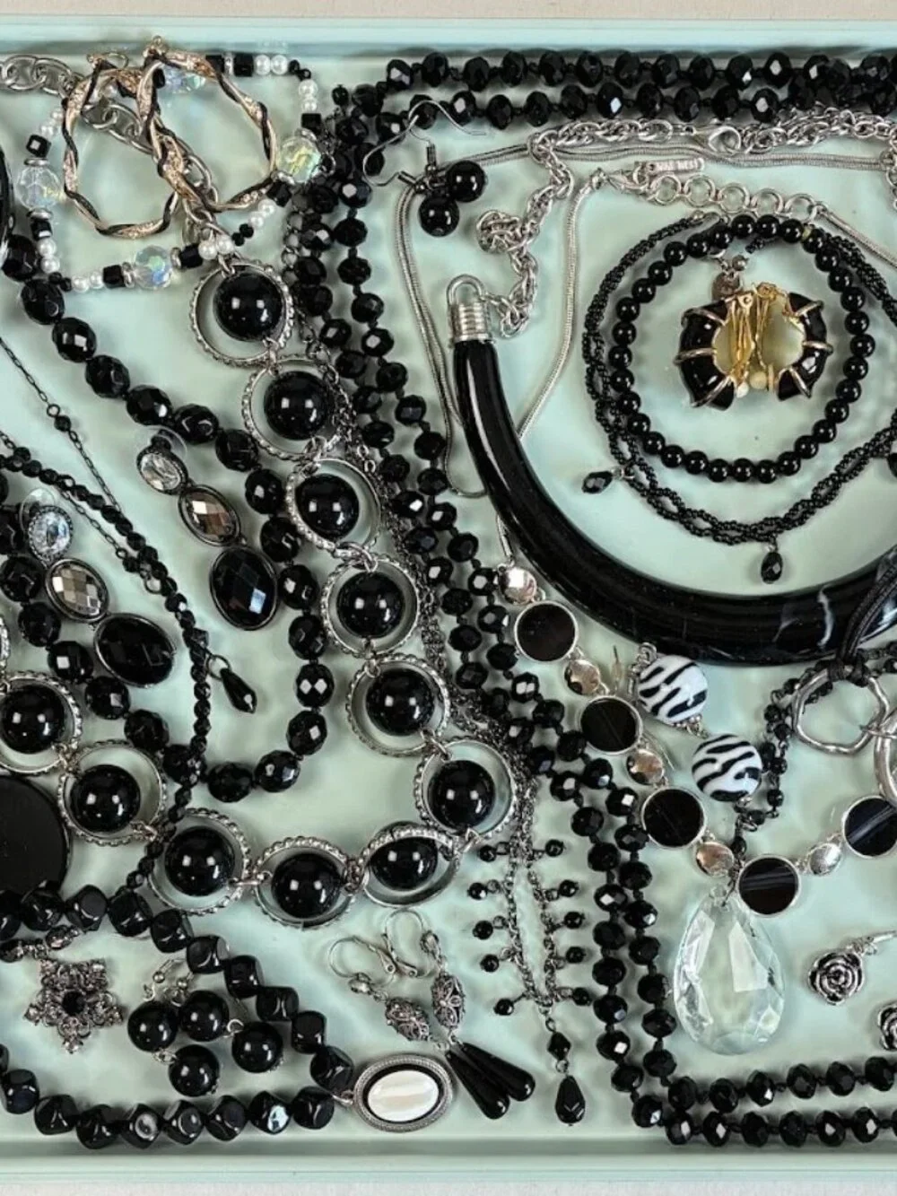 Jewelry Lot Black Silver/Gold Tone Wearable Costume Resell 28 pc 1+ lb Halloween